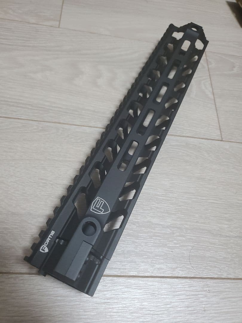 PTS SAA Fortisタイプ M-LOKレールハンドガード 12inch