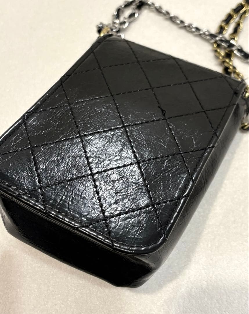 CHANEL ノベルティー スマホポーチ ミニバック