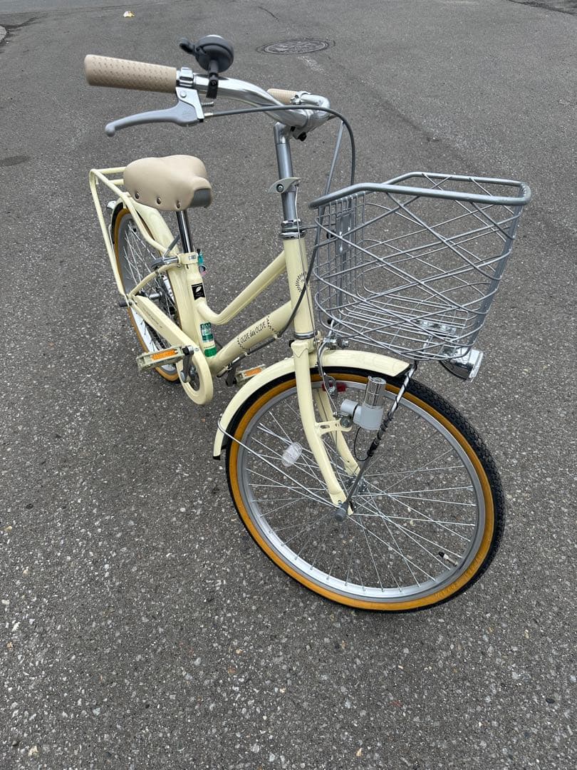 引き取り限定超美品２０インチ子供用自転車 クリーム色 前面バスケット付き