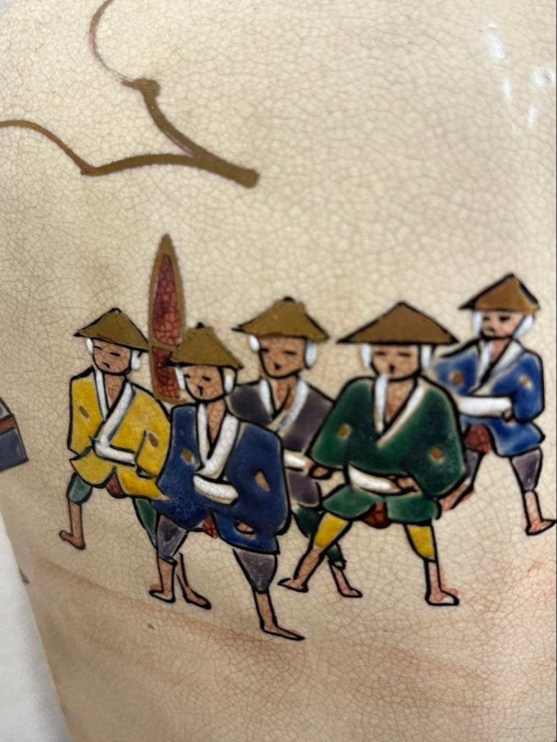 【送料込み】花瓶　壺　中国　色絵　置物