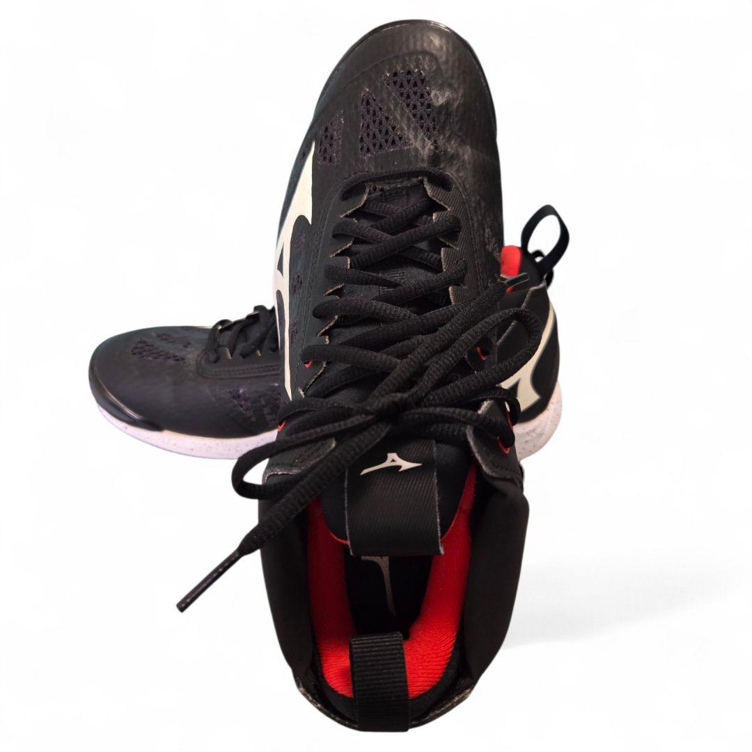 Mizuno Wave Momentum 26.0 バレーボールシューズ