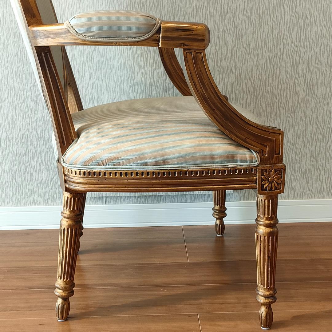 アンティーク　アームチェア　シャビーシック　リビングチェア②