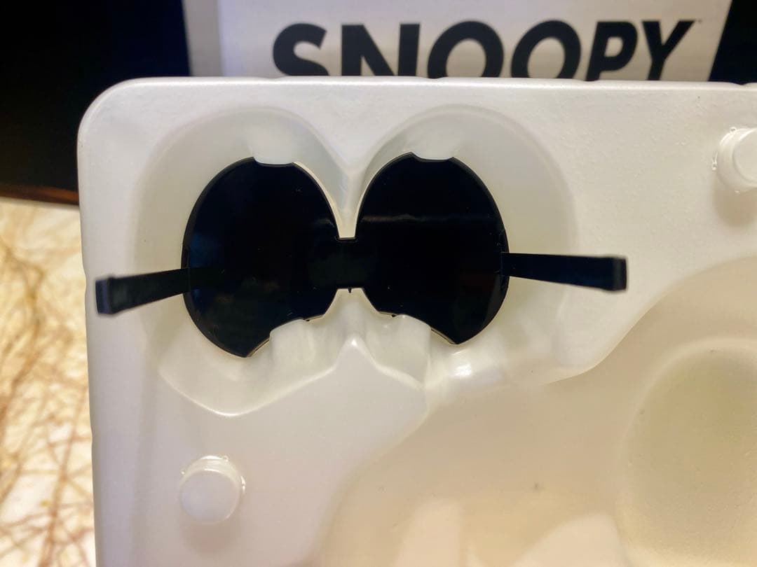 original fake KAWS MEDICOMTOY スヌーピー