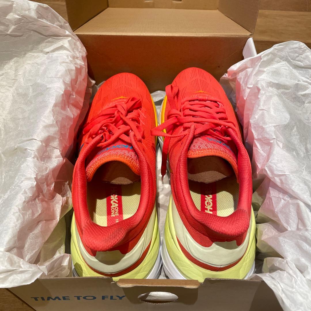 ジ*ン様 HOKA MACH4【美品】