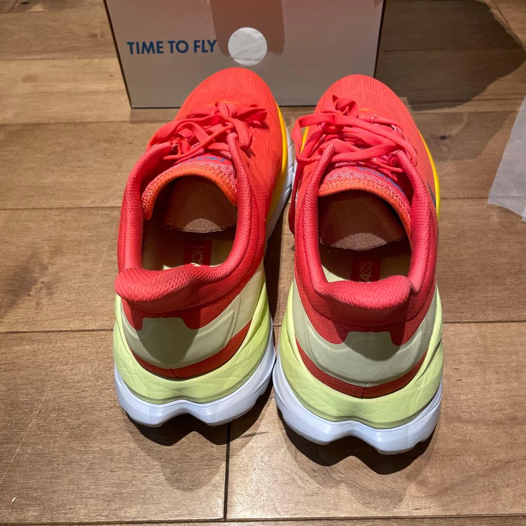 ジ*ン様 HOKA MACH4【美品】