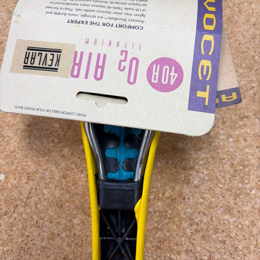 AVOCET O2 AIR 40R サドル チタン　ケブラー　OLD未使用品