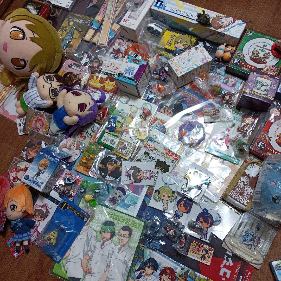 【送料無料】アニメグッズ　大量100個以上　まとめてセット