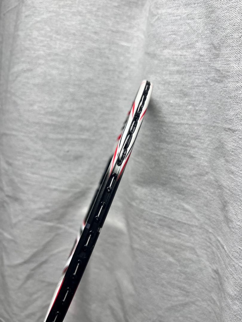 希少バドミントンラケット　キズナ　ジャパン　ZEVOLVE 70