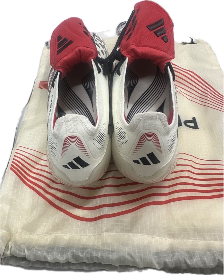 adidas Predator アディダスプレデター　ホワイト/レッド