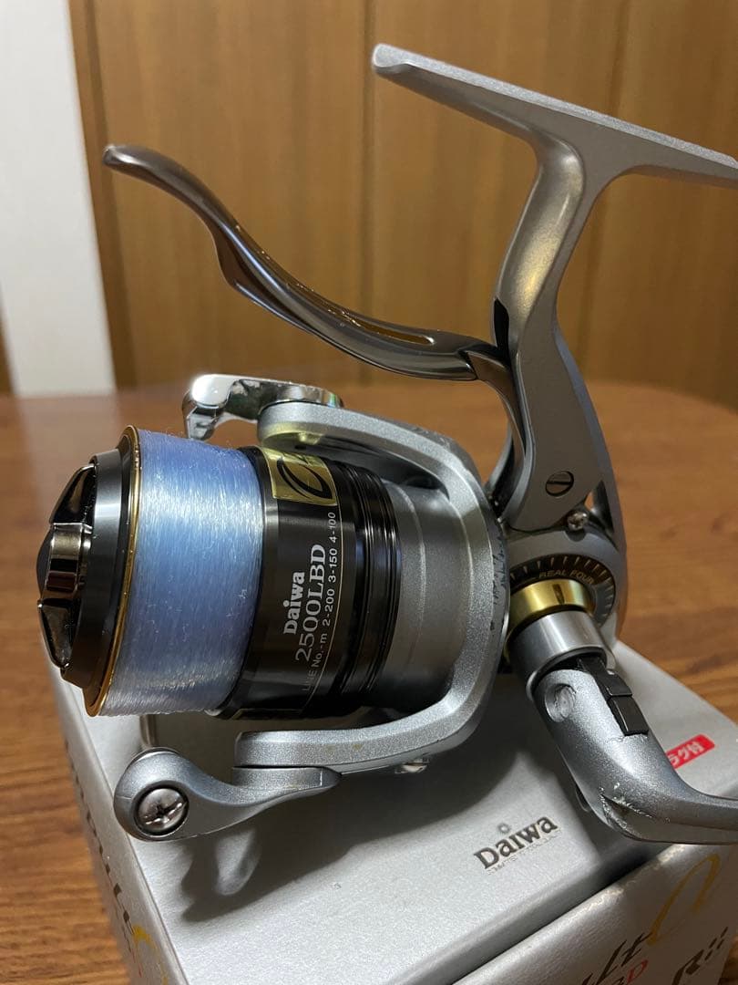 Daiwa インパルトα 2500LBD レバーブレーキリール