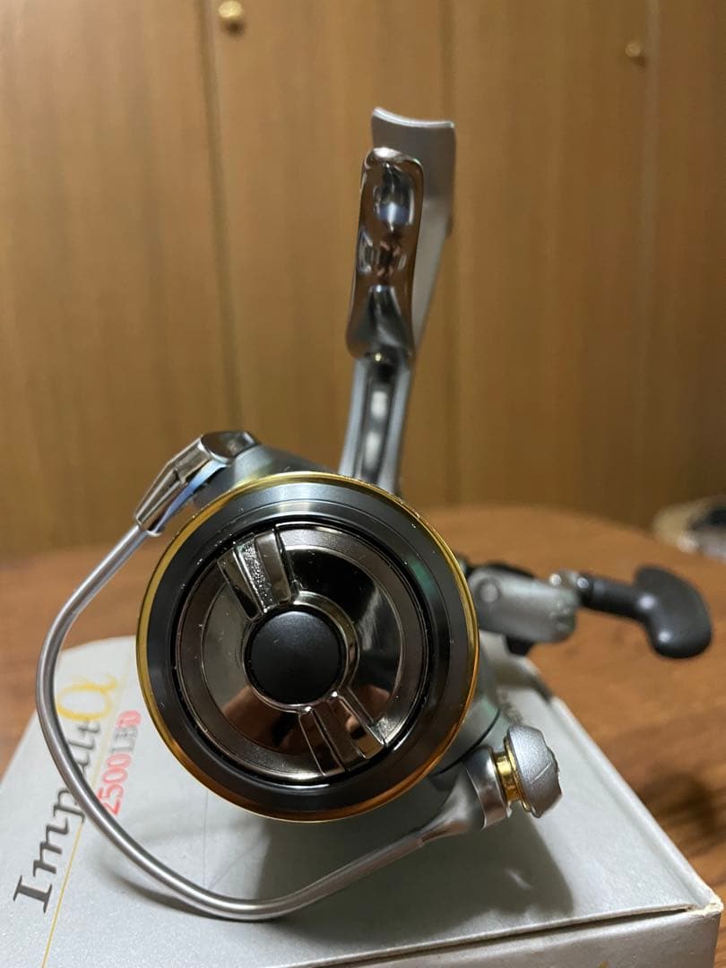 Daiwa インパルトα 2500LBD レバーブレーキリール