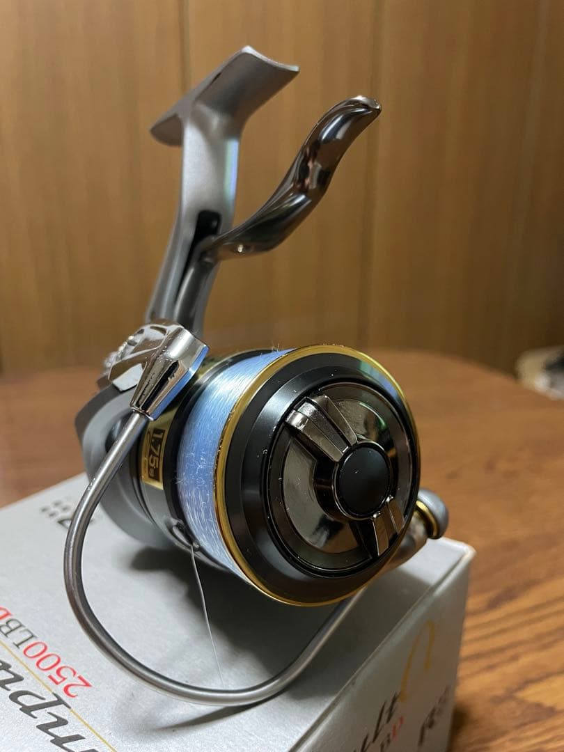 Daiwa インパルトα 2500LBD レバーブレーキリール
