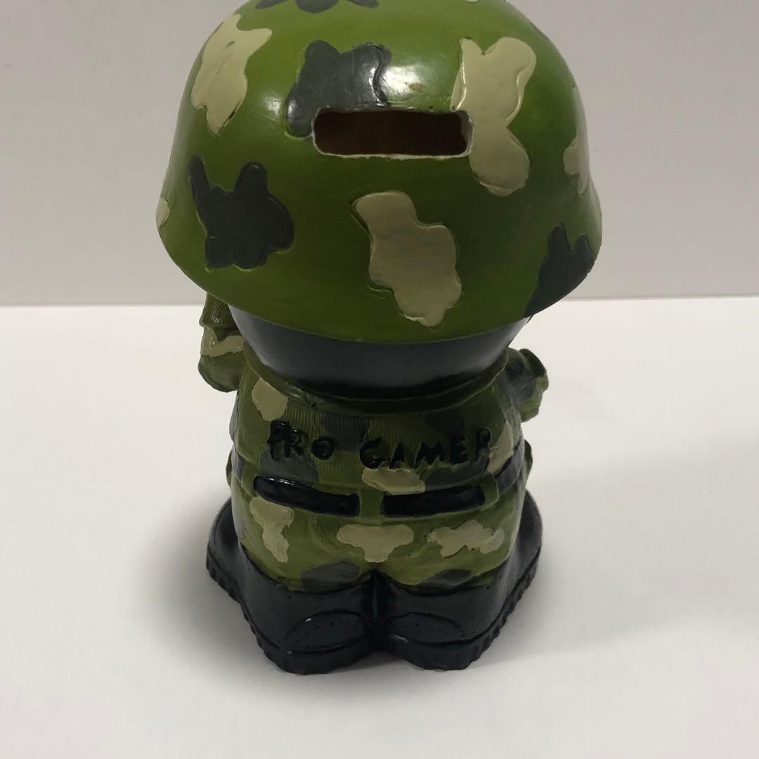 【珍品】激レア？　クレヨンしんちゃん？　自衛隊　フィギュア　貯金箱　迷彩服
