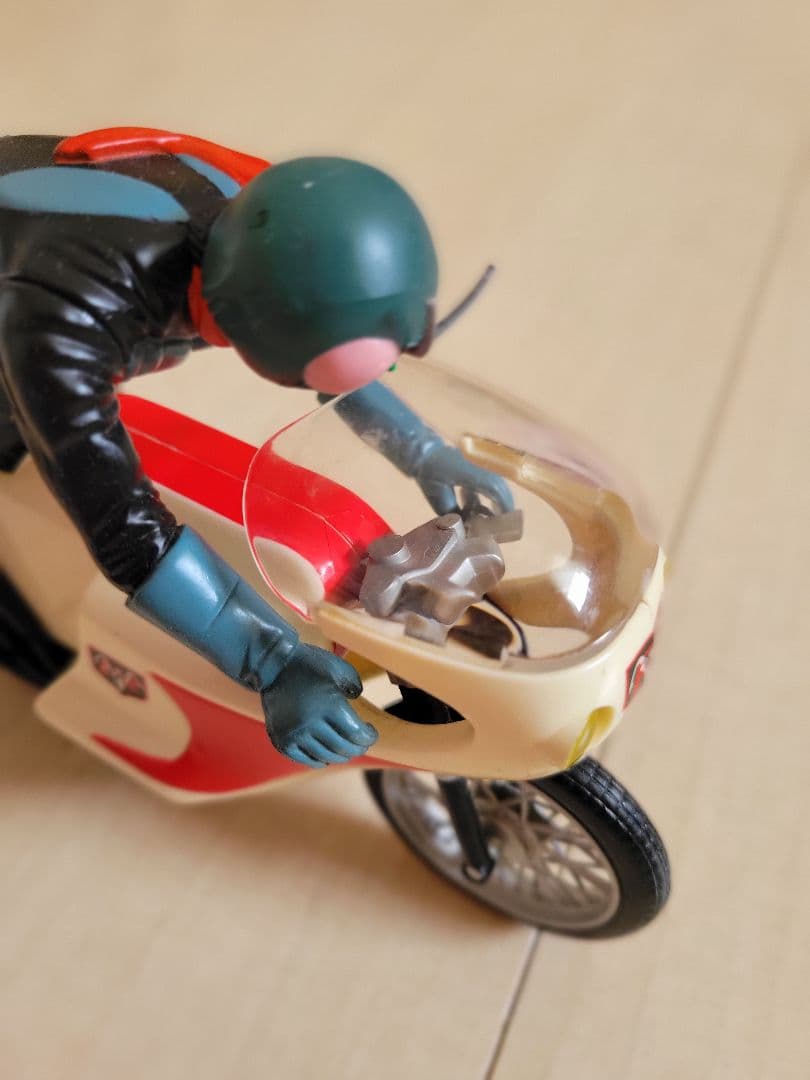初代仮面ライダー+サイクロン号フィギュア バイクフィギュア
