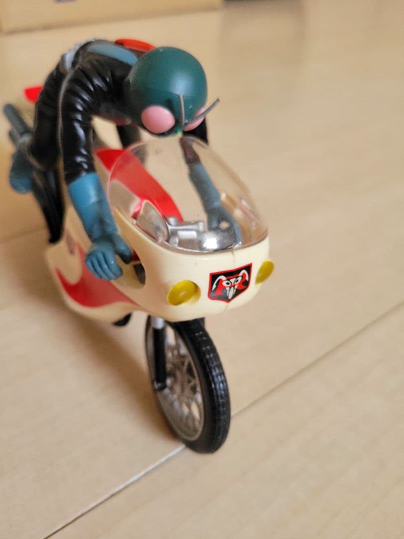 初代仮面ライダー+サイクロン号フィギュア バイクフィギュア