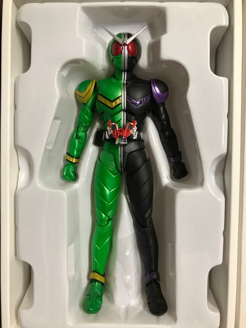 S.H.Figuarts真骨彫製法 仮面ライダーW サイクロンジョーカー＆バイク