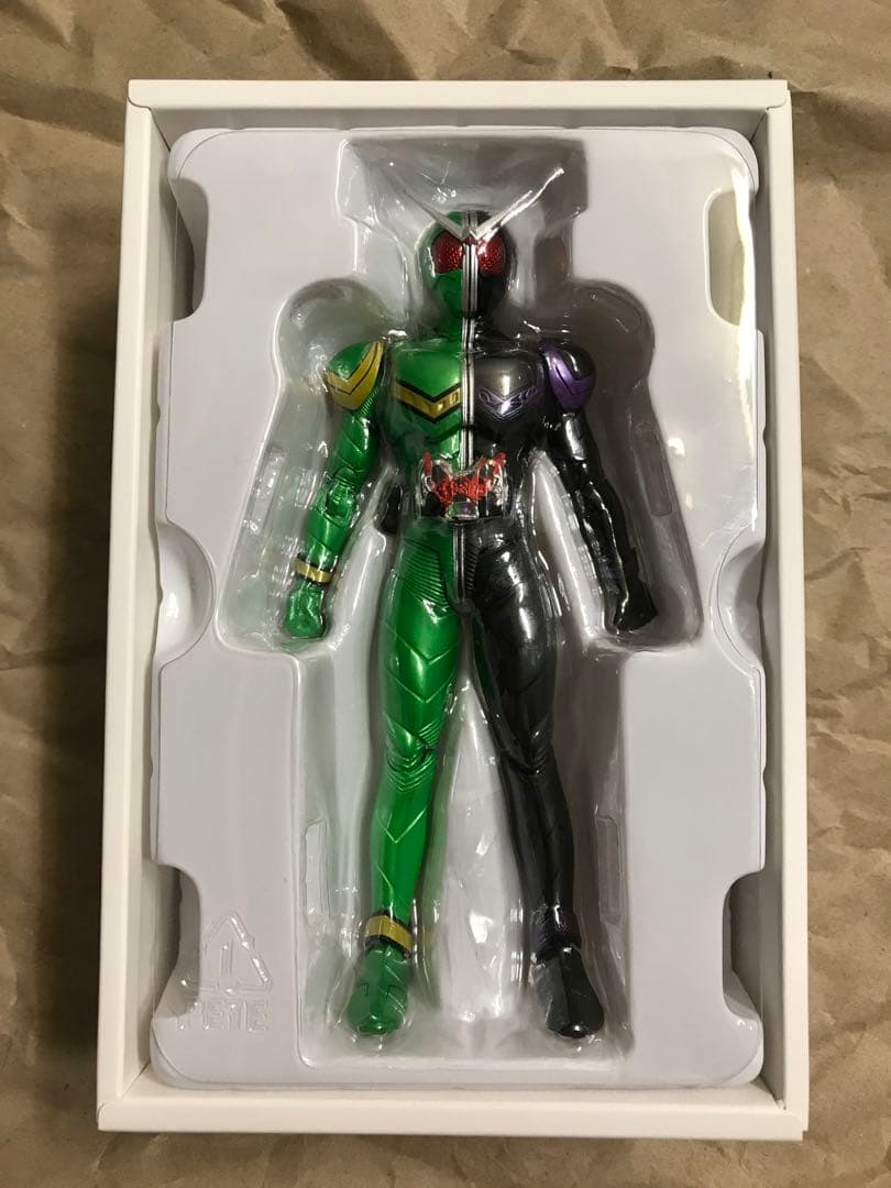 S.H.Figuarts真骨彫製法 仮面ライダーW サイクロンジョーカー＆バイク