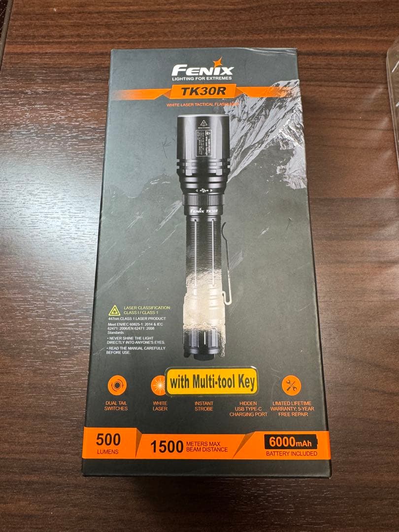 FENIX TK30R 【長距離照射 LEPタクティカル懐中電灯】