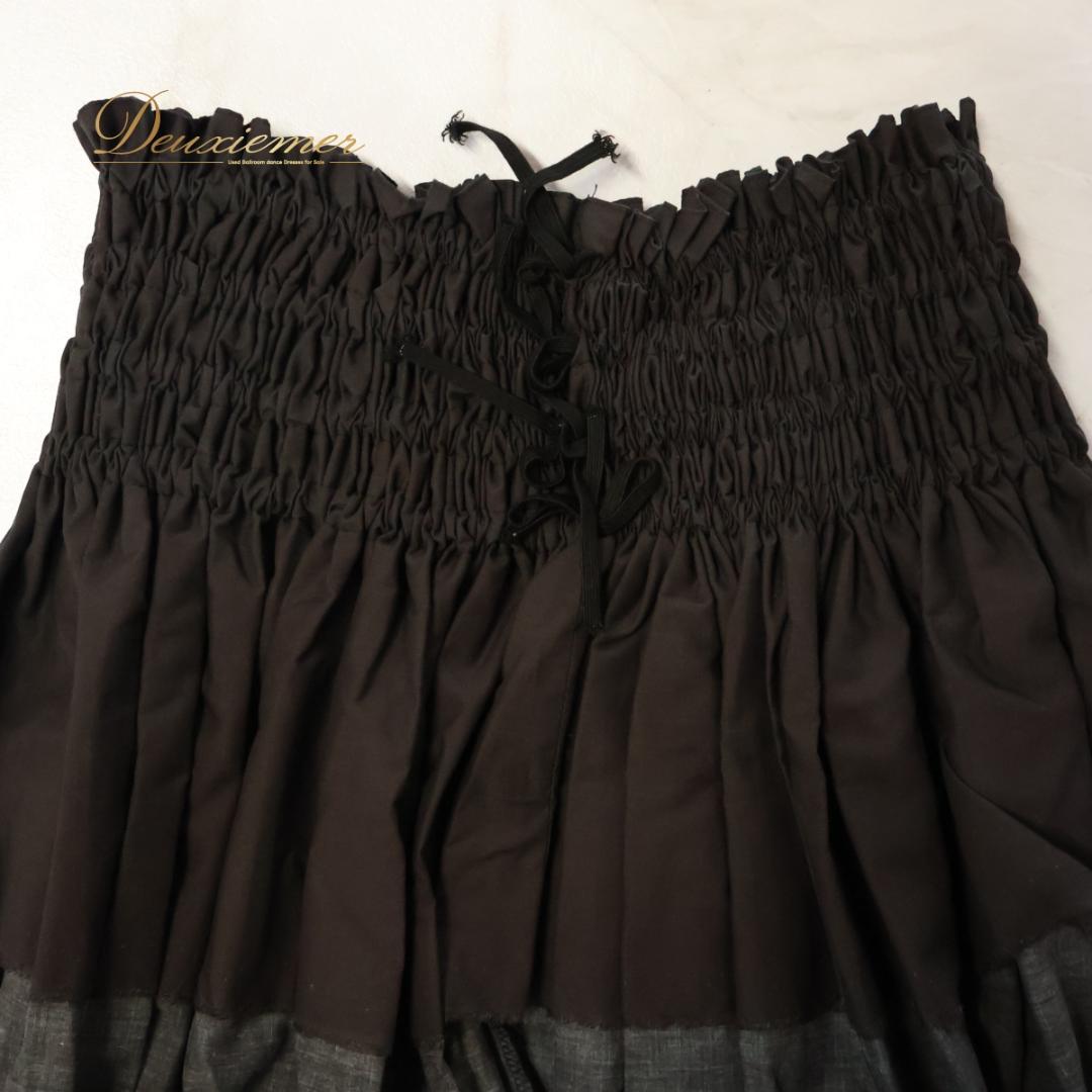 【美品 フラダンス衣装】ブラック エムエムジェイ パウスカート 黒 赤 レフア柄
