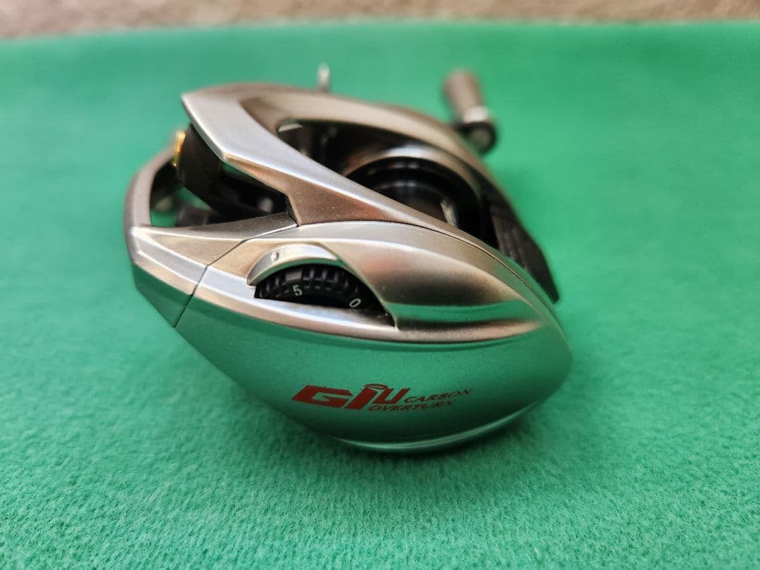 中古美品　ハイスター　ベイトフィネスリール giu99 右巻