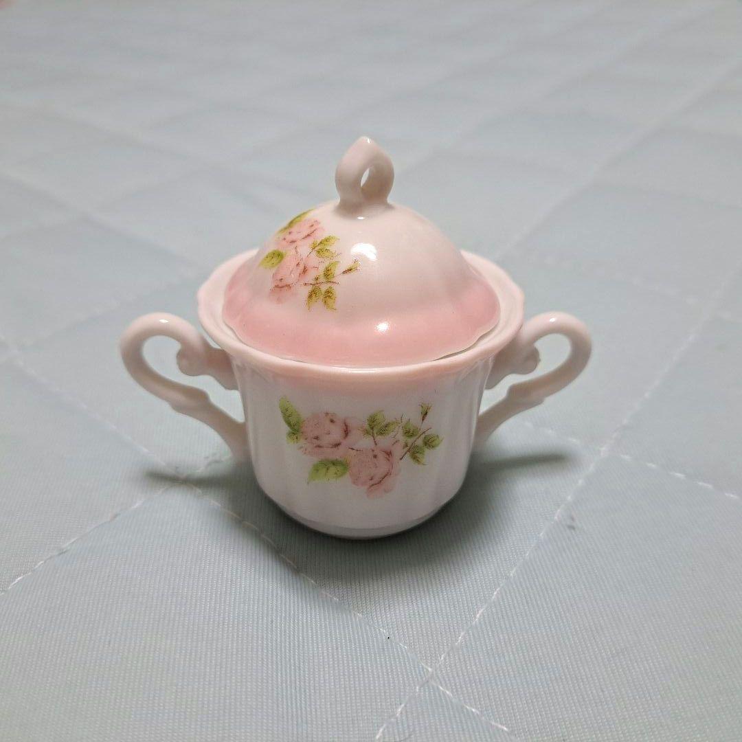 イマン ダイアナローズ 陶器ミニチュアセット