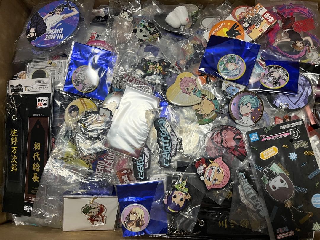 ノンジャンル雑貨　アニメグッズ　600個以上　大量まとめ売り