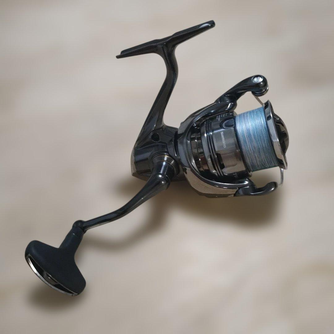 24TWIN POWER C3000XG スピニングリール