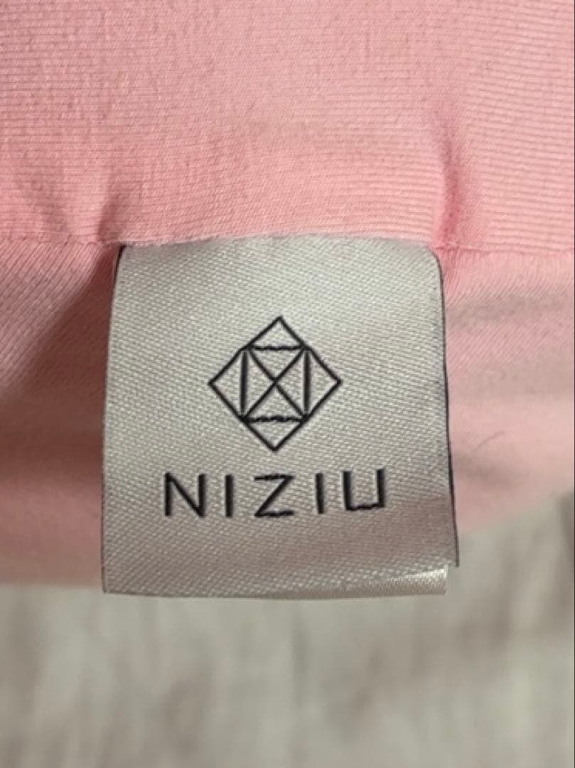 Yogibo Roll Dot NiziU Modelミイヒ直筆サイン入り