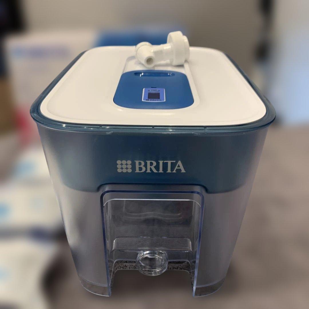 【新品未使用展示品】ブリタ ポット型浄水器 フロー カートリッジ3個付き