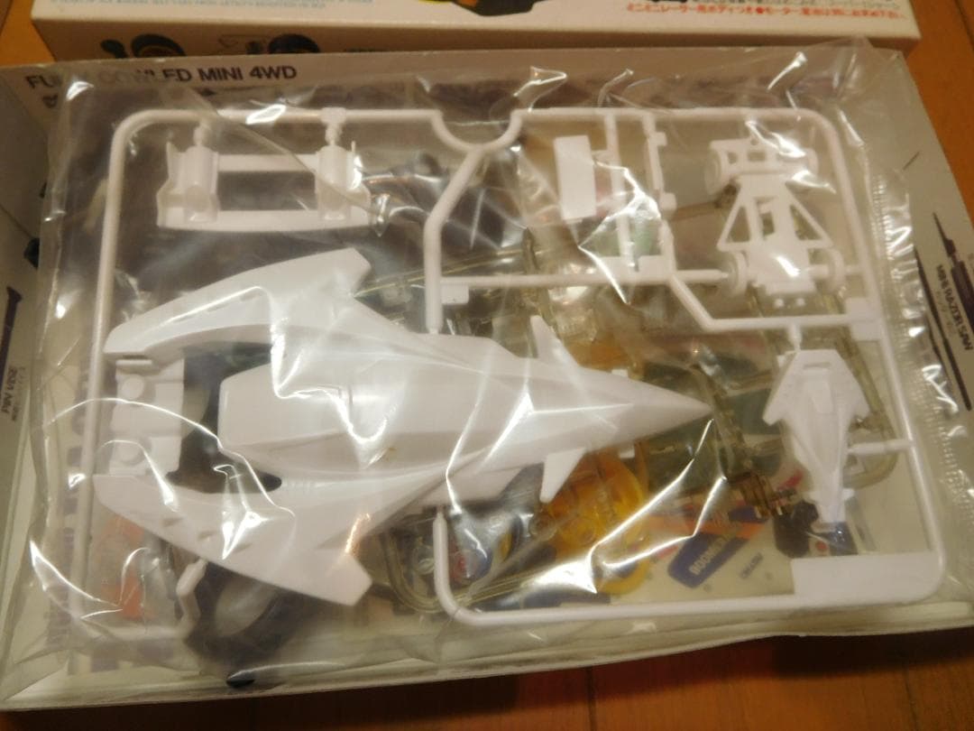 ミニ四駆　 キット２台、パーツセットまとめ売り