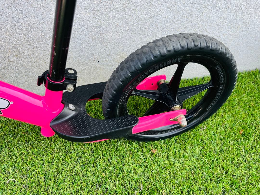 STRIDER ストライダー スポーツモデル ピンク 12インチ　美品