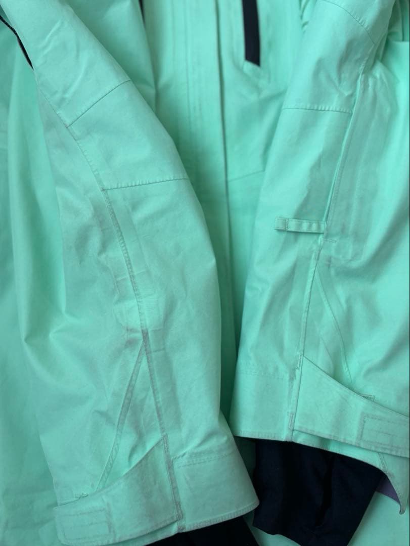 【上下セット】686GORE-TEX スノーボードウェア Mサイズ　セットアップ