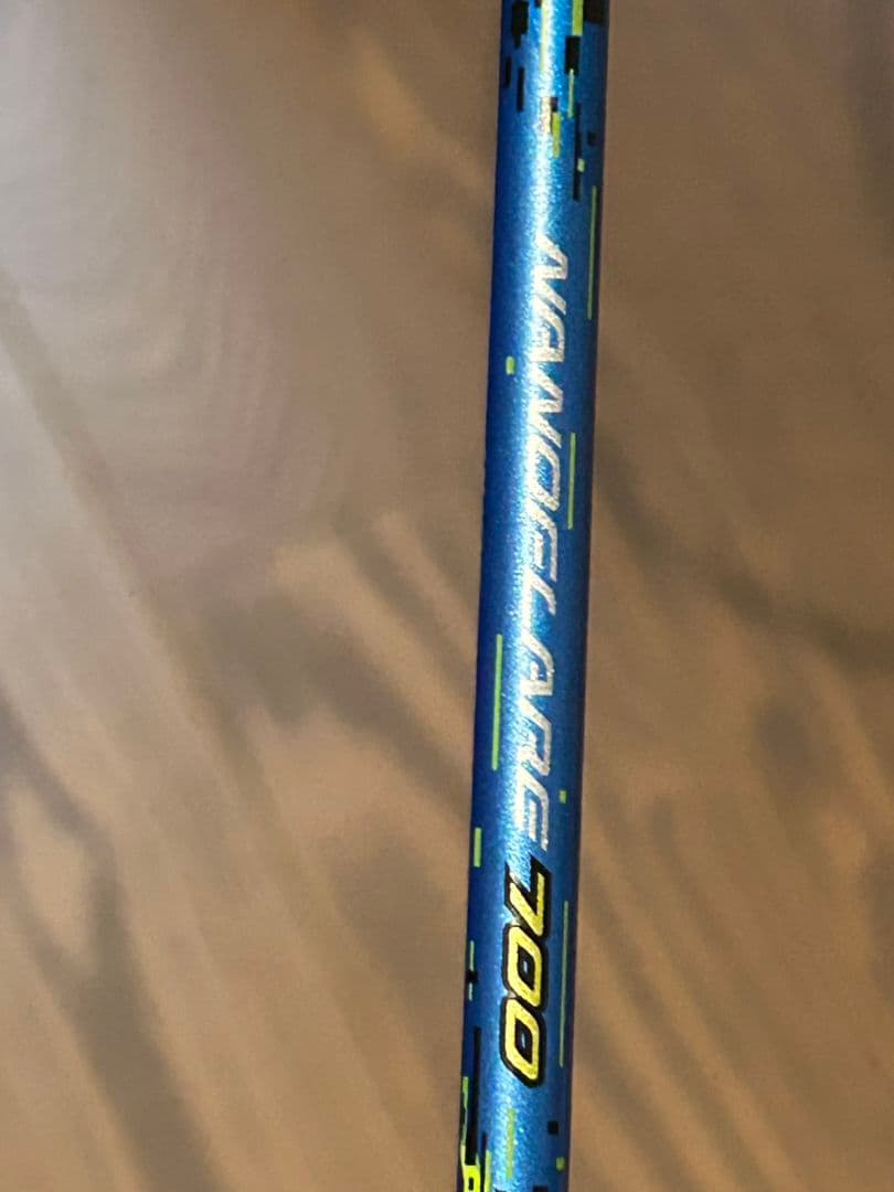 ヨネックス　ナノフレア700　4u 元グリなし