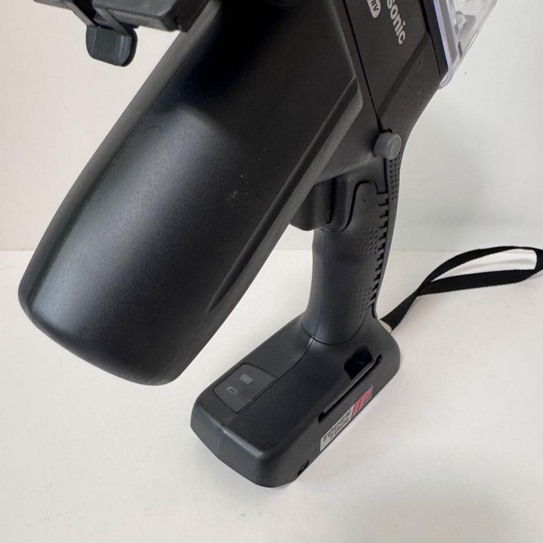 美品 Panasonic 充電 角穴カッター 本体のみ EZ45A3X-B