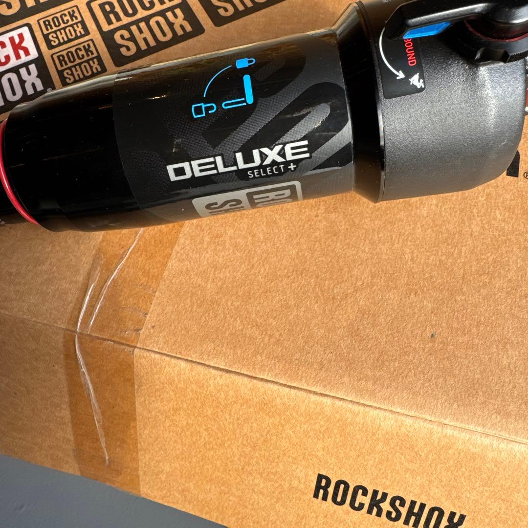 ROCKSHOX Deluxe Select+ リアサスペンション