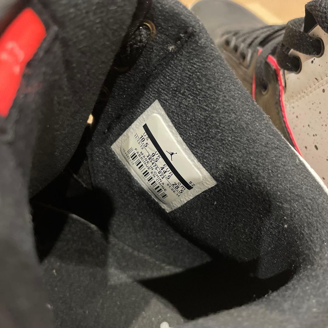 AK　Air Jordan バスケットシューズ 黒/赤/白/美品