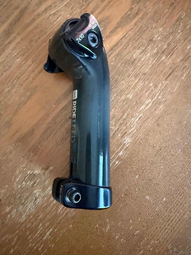 TREK カーボンシートマストキャップ　マドン　シートポスト