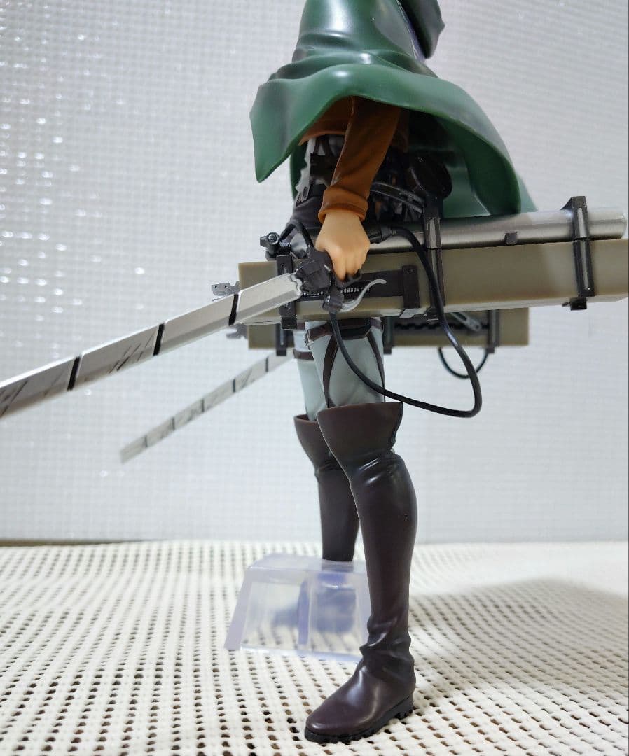 一番くじ 進撃の巨人 B賞 リヴァイ Grandista リヴァイ エレン