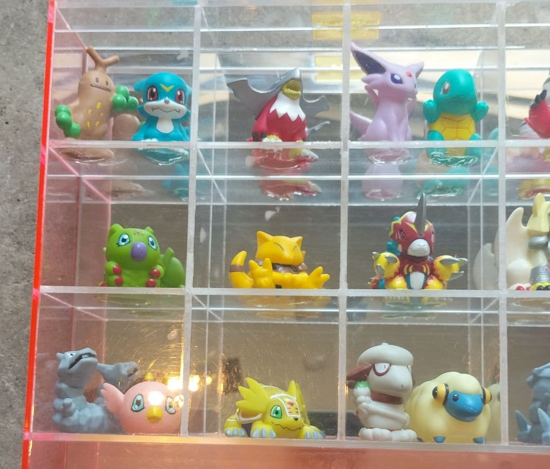 初期　ポケットモンスター　ミニフィギュア49体　コレクションボックス
