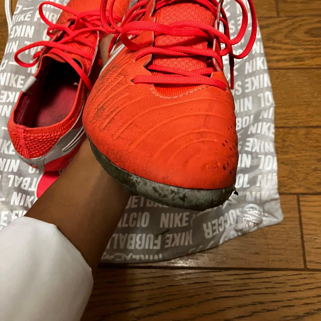 NIKE ティエンポレジェンド