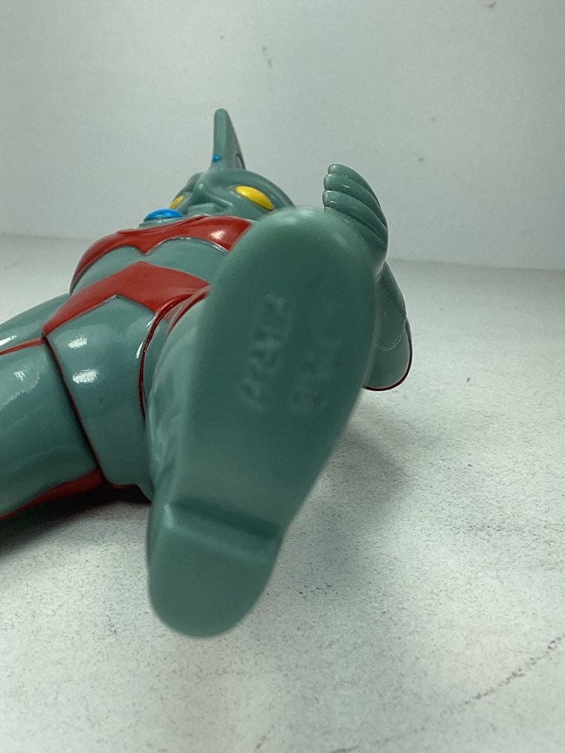 ブルマァク復刻 ウルトラマンエース レトロカラー ソフビ