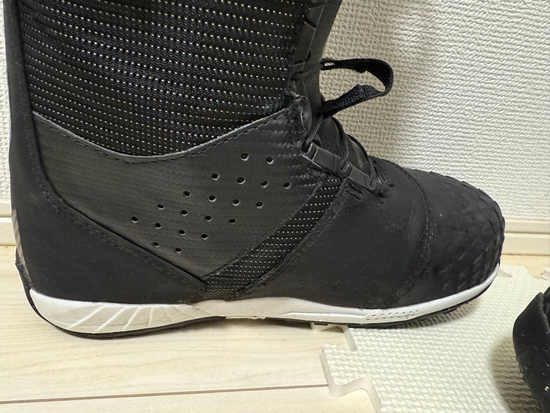 h*1様 BURTON(バートン) ION WIDE 26センチ