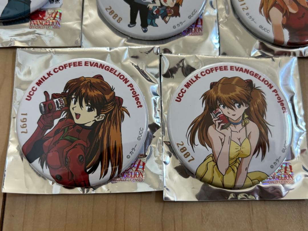 エヴァンゲリオン 歴代 イラスト缶バッジ ucc アスカ コンプリート 8点