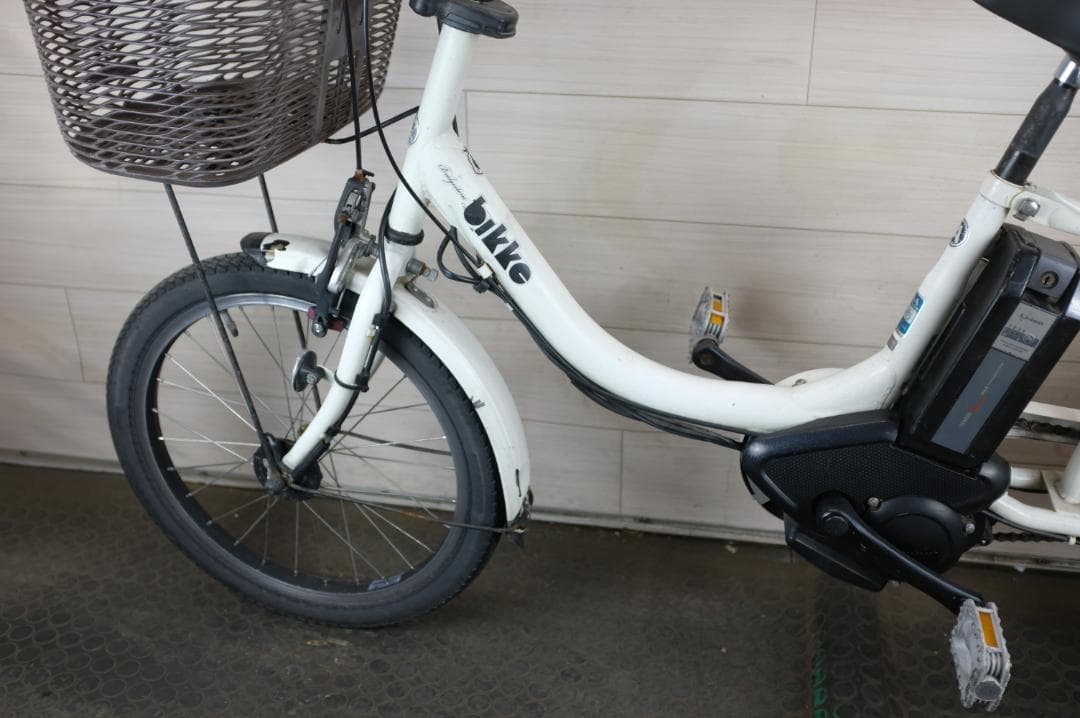 BS　Bikke　20インチ　3段　8.1Ah(4点灯）充電器あり