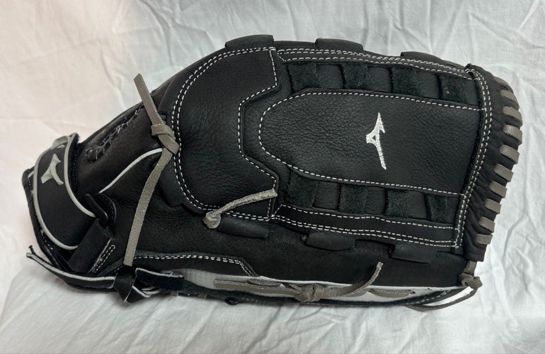 ミズノ Mizuno ソフトボール外野手用グローブ 海外モデル
