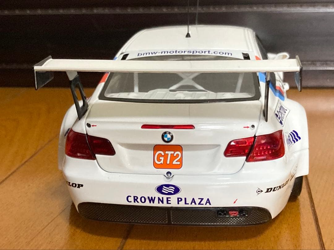  M3 GT2 Le Mans 2010ミニカー 1/18