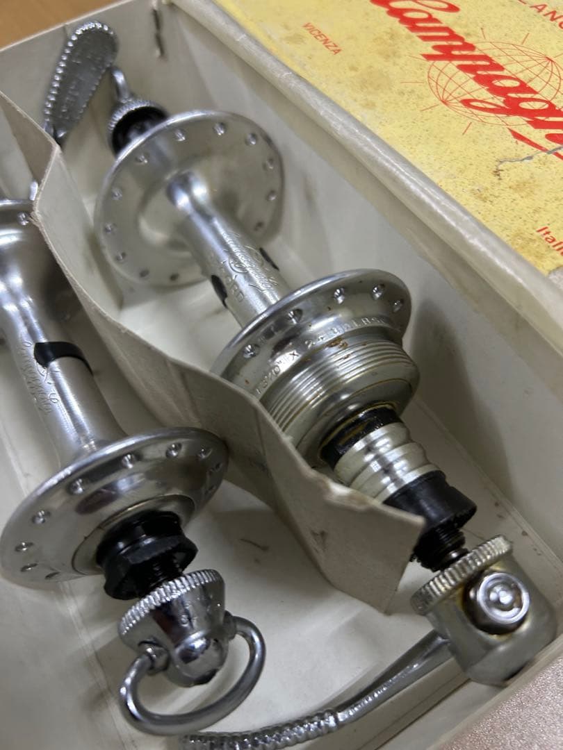 ビンテージ カンパニョーロ ハブ Campagnolo Record Hubs