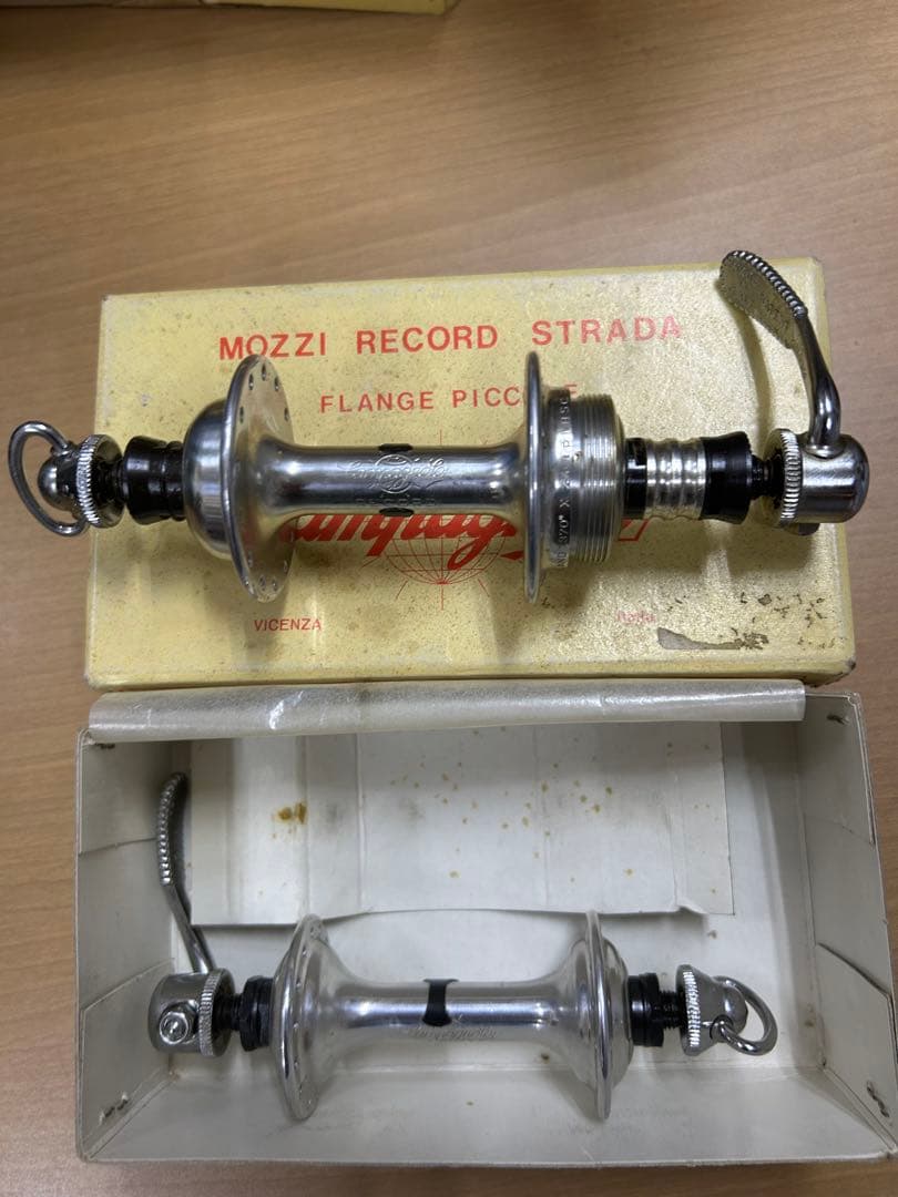 ビンテージ カンパニョーロ ハブ Campagnolo Record Hubs