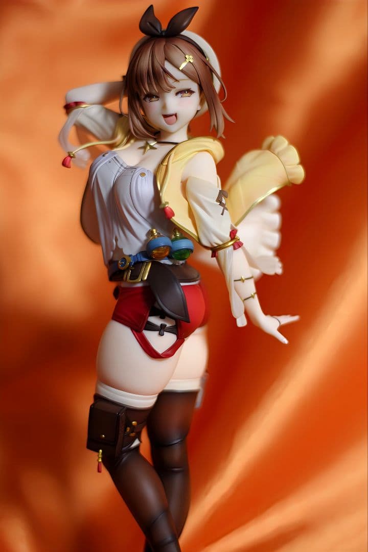 アルター　ライザのアトリエ ～常闇の女王と秘密の隠れ家～ライザ　フィギュア