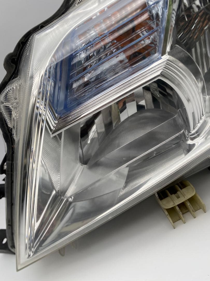日産 セレナ C26 前期 純正 HID ヘッドライト 左右セット KOITO